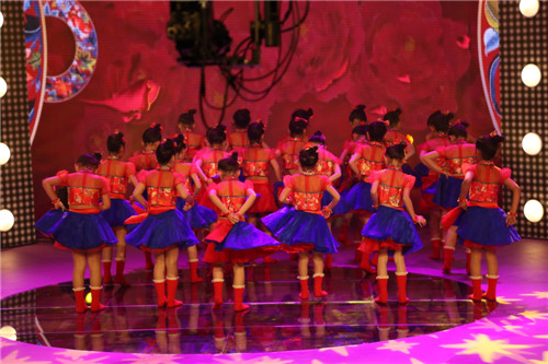 “策马奔腾 欢乐新春——“2014棒棒娃四川电视台十城少儿春节联欢晚会”顺利在台录制 (图14)