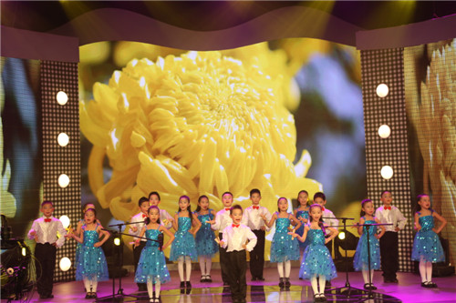 “策马奔腾 欢乐新春——“2014棒棒娃四川电视台十城少儿春节联欢晚会”顺利在台录制 (图18)