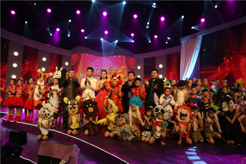 “策马奔腾 欢乐新春——“2014棒棒娃四川电视台十城少儿春节联欢晚会”顺利在台录制 (图23)