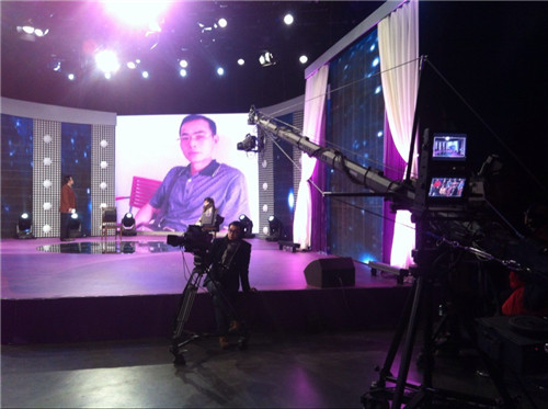 《乖娃娃》栏目”2014四川电视台少儿春晚“于1月5日在台演播厅录制 (图6)
