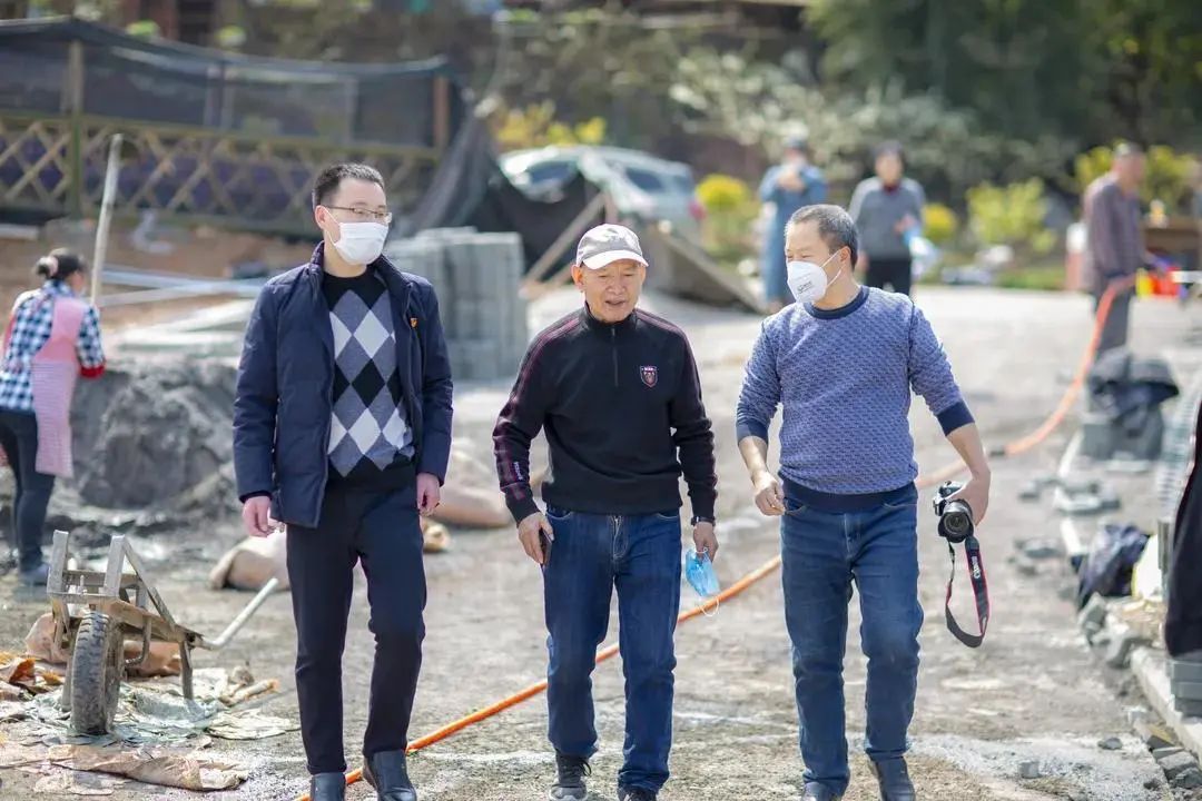 我会张昌余顾问受邀胜天红岩山风景区考察 (图2)