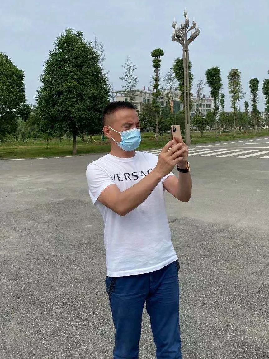 成都江油在外人才联谊会会长刘典华一行调研乡友企业(图3)