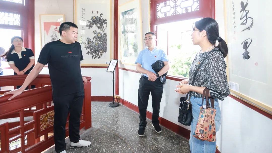 “永远跟党走,我为群众办实事”主题活动在川味中国寻香馆召开(图5) “永远跟党走,我为群众办实事”主题活动在川味中国寻香馆召开(图5)