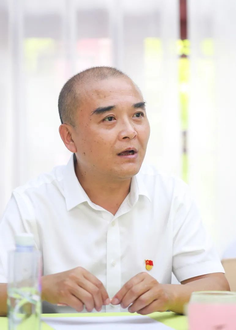 “永远跟党走,我为群众办实事”主题活动在川味中国寻香馆召开(图8) “永远跟党走,我为群众办实事”主题活动在川味中国寻香馆召开(图8)
