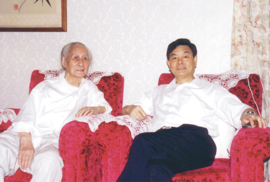 晏济元诞辰120周年座谈会在蓉举行(图10) 晏济元诞辰120周年座谈会在蓉举行(图10)