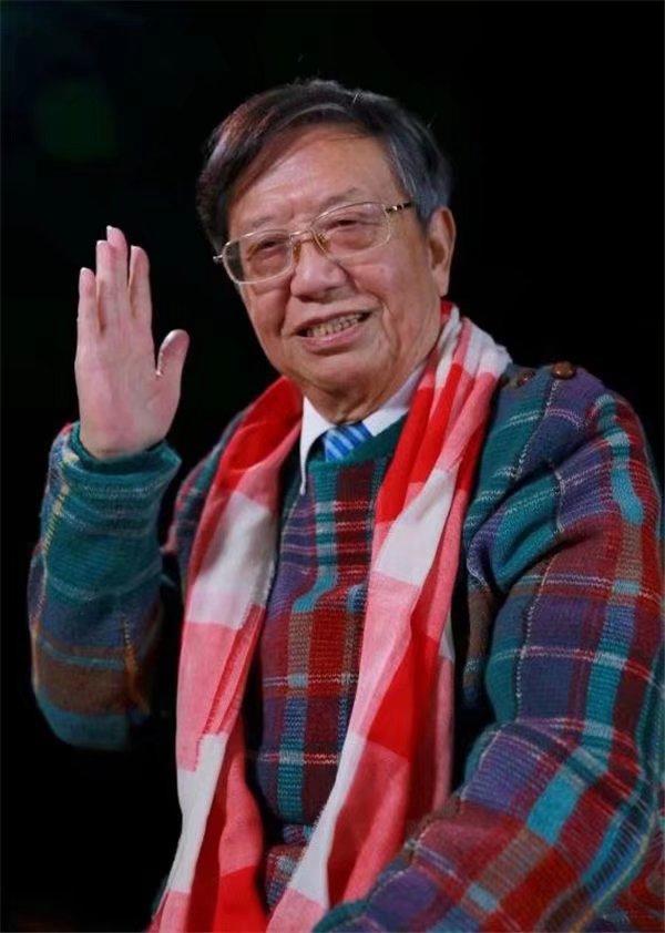 川味中国文展馆举办“话里有画大家说”彭长征漫画展(图6) 第五届四川传统文化艺术节系列活动之“画里有话,大家说”(图6)
